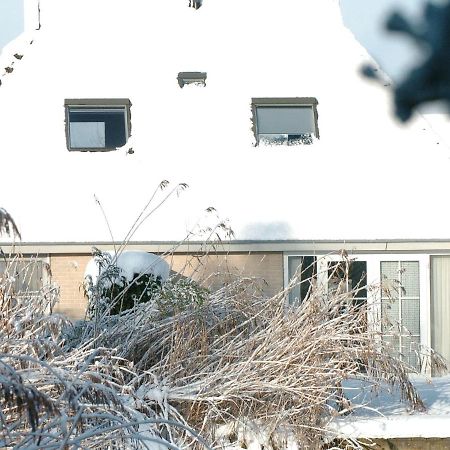 Lush Holiday Home In Earnew Ld Earnewald Luaran gambar