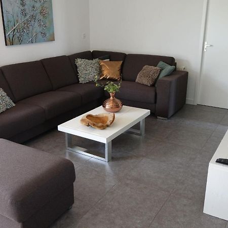 Lush Holiday Home In Earnew Ld Earnewald Luaran gambar
