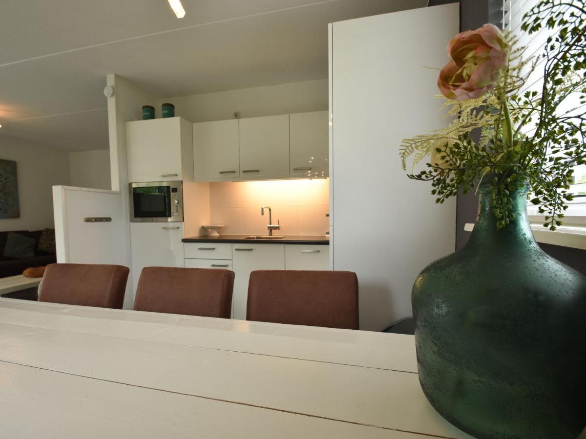 Lush Holiday Home In Earnew Ld Earnewald Luaran gambar