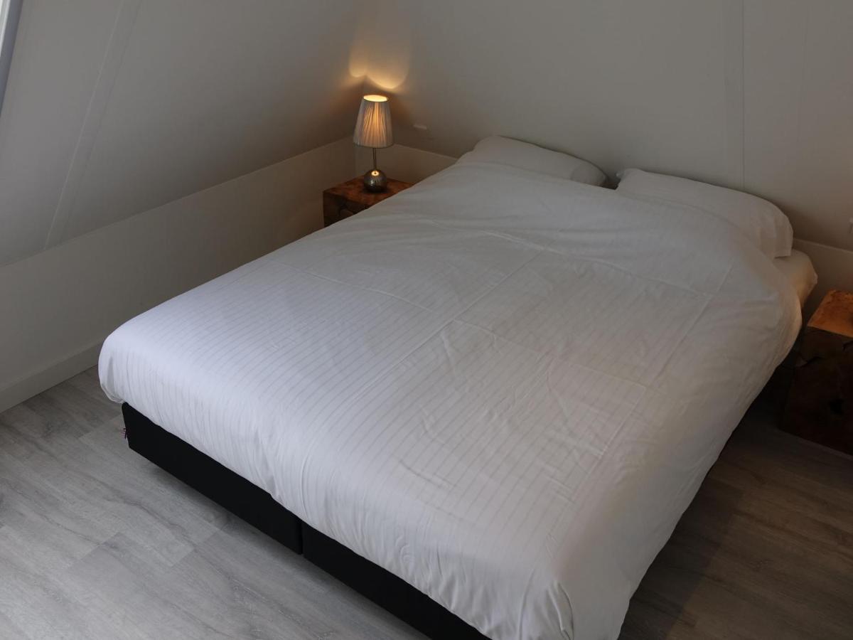 Lush Holiday Home In Earnew Ld Earnewald Luaran gambar